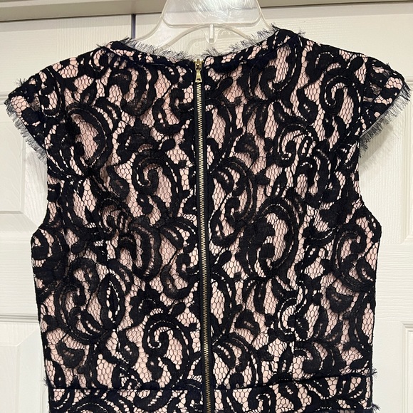 NANETTE LEPORE LIKE NEW NAVY LACE ILLUSION FLOUNCE HEM DRESS SIZE 4 - Picture 11 of 13